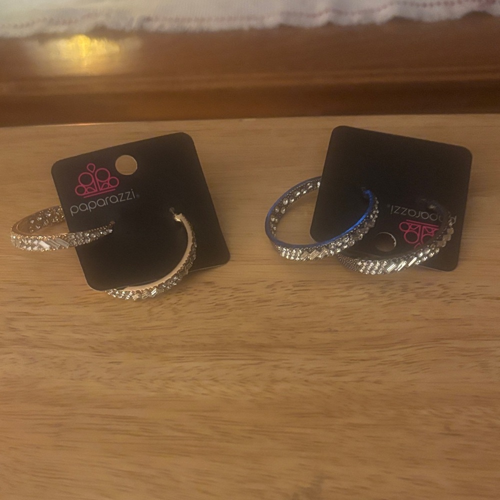 NWT1Paparazzi Dazzling Silver Rhinestone Hoops